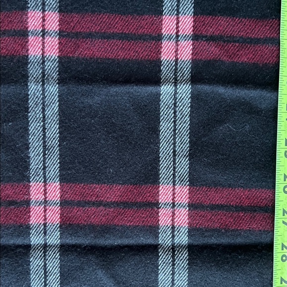 Dior cashmere plaid Black and Red Men's Scarf with fringe - Picture 5 of 5